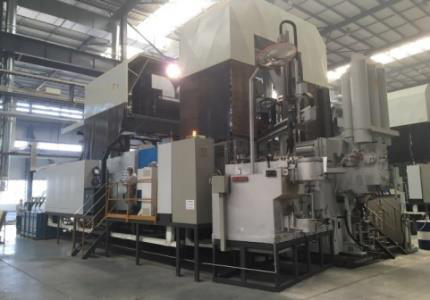High pressure casting machine